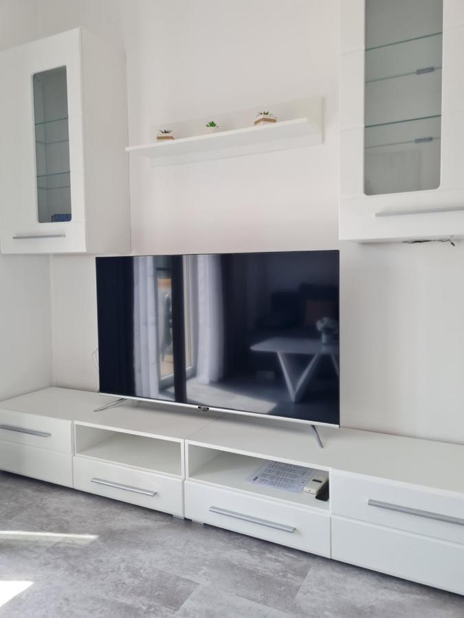 Charlene Apartment Karlobag Ngoại thất bức ảnh