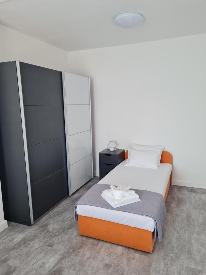 Charlene Apartment Karlobag Ngoại thất bức ảnh